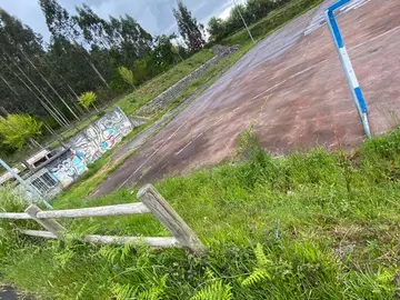Imaxe das pistas do Sapeiro