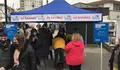 O BNG recolleu sinaturas na feira en Betanzos para esixir melloras no servizo ferroviario