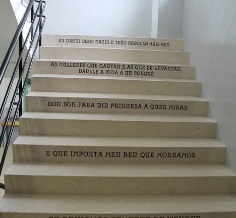 escaleira. IES Baio